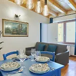 Residence \